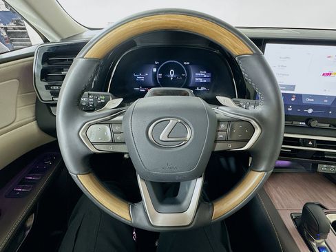Used 2025 Lexus RX 350 w/ Convenience Package image 11