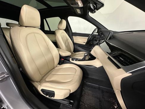 Used 2018 BMW X1 xDrive28i AWD/4WD image 6