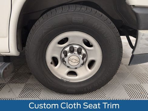 Used 2018 Chevrolet Express 3500 LT w/ LT Preferred Equipment Group image 20