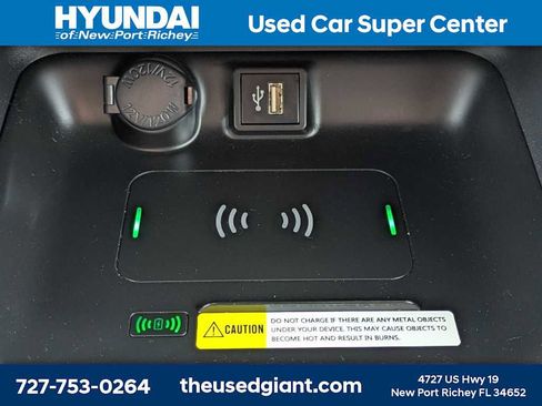 Used 2024 Toyota RAV4 AWD Hybrid image 25