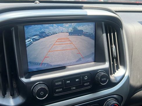 Used 2017 Chevrolet Colorado LT w/ Luxury Package, Chrome RWD image 15