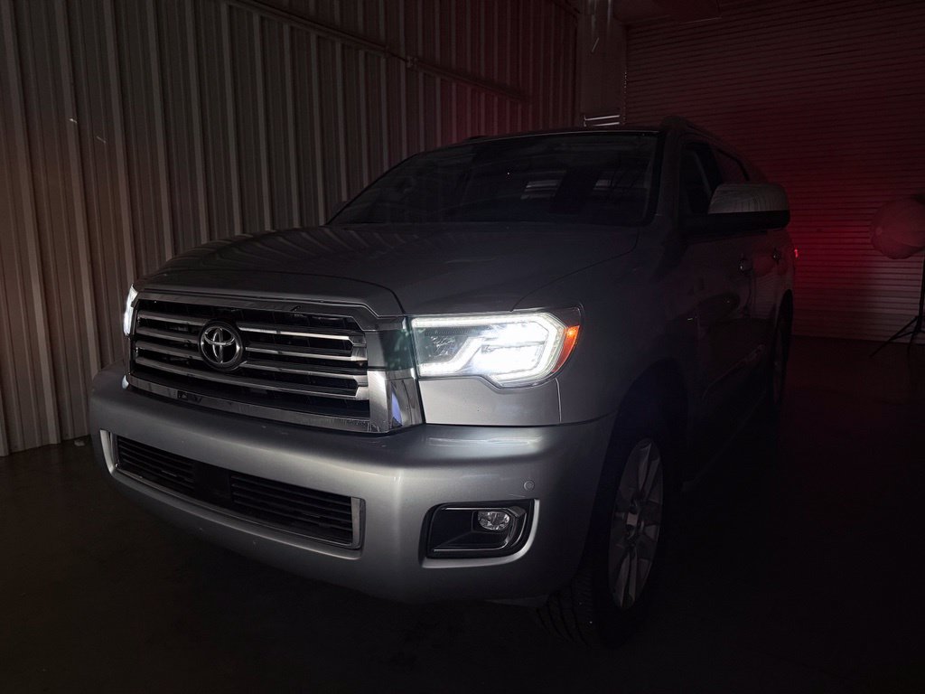 Used 2018 Toyota Sequoia Platinum AWD/4WD image 8