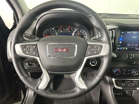 Used 2024 GMC Terrain SLT w/ Elevation Edition FWD image 16