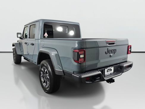 New 2026 Jeep Gladiator Sport AWD/4WD image 7
