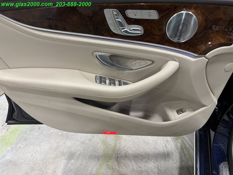 Used 2017 Mercedes-Benz E 400 4MATIC Wagon image 25