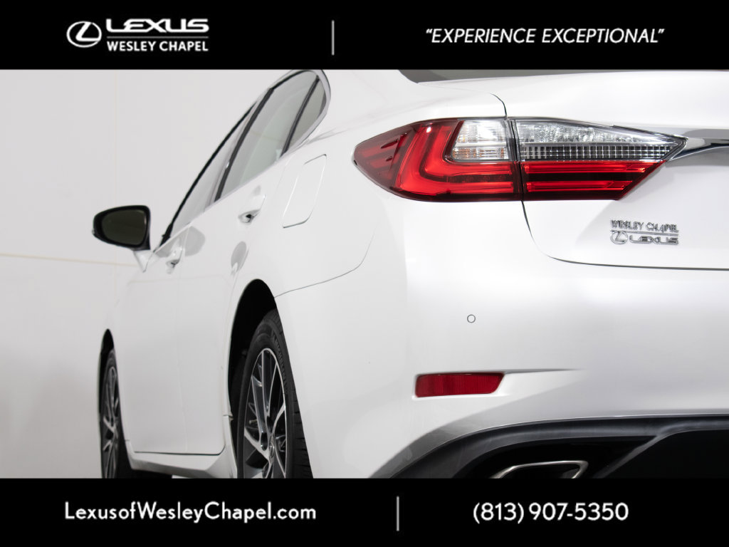 Used 2018 Lexus ES 350 w/ Luxury Package w/Wood Trim FWD image 6