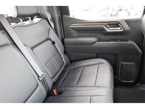 Used 2025 Chevrolet Silverado 1500 High Country w/ High Country Premium Package image 10