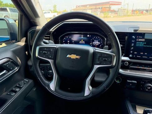 Used 2023 Chevrolet Silverado 1500 LTZ w/ Technology Package AWD/4WD image 9