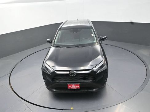 Used 2024 Toyota RAV4 XLE FWD image 23