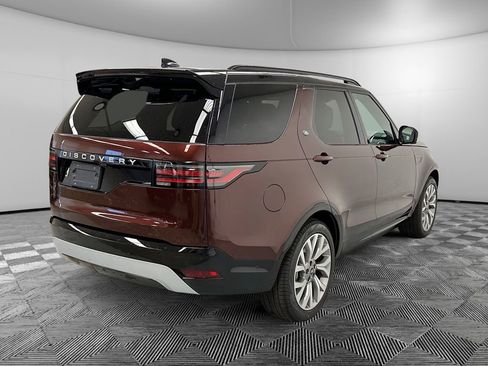 New 2026 Land Rover Discovery Limited Edition image 5
