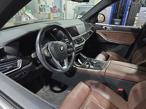 Used 2020 BMW X5 xDrive40i w/ Luxury Seating Package AWD/4WD image 10