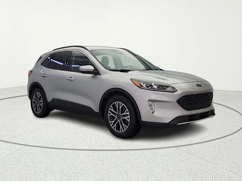 Used 2020 Ford Escape SEL image 2