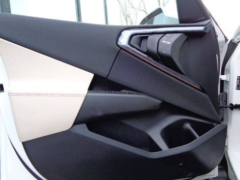 Used 2025 BMW X3 xDrive30i w/ Premium Package image 14