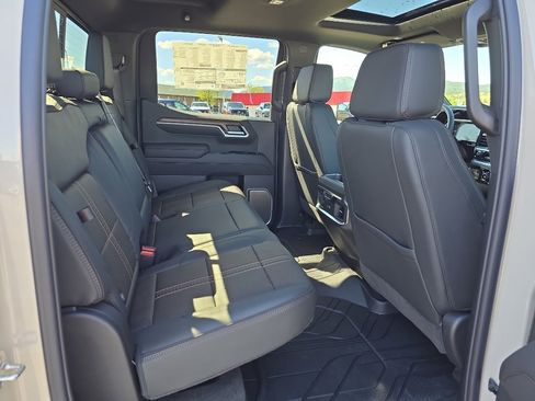 New 2026 Chevrolet Silverado 1500 High Country AWD/4WD image 25