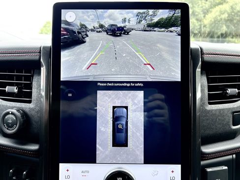 New 2024 Ford Expedition Limited image 44