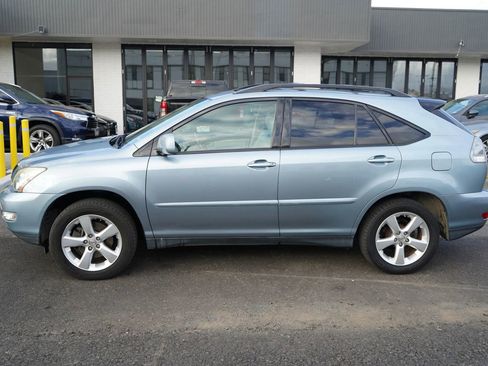 Used 2005 Lexus RX 330 FWD image 2