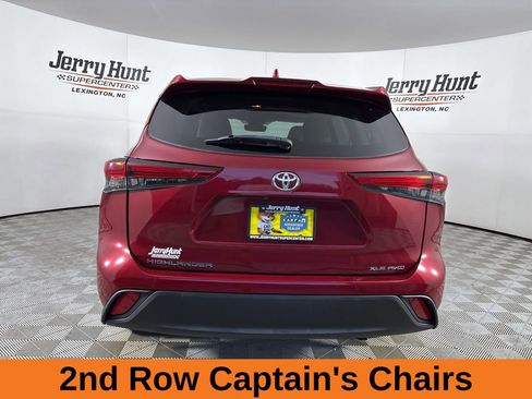 Used 2020 Toyota Highlander XLE image 7