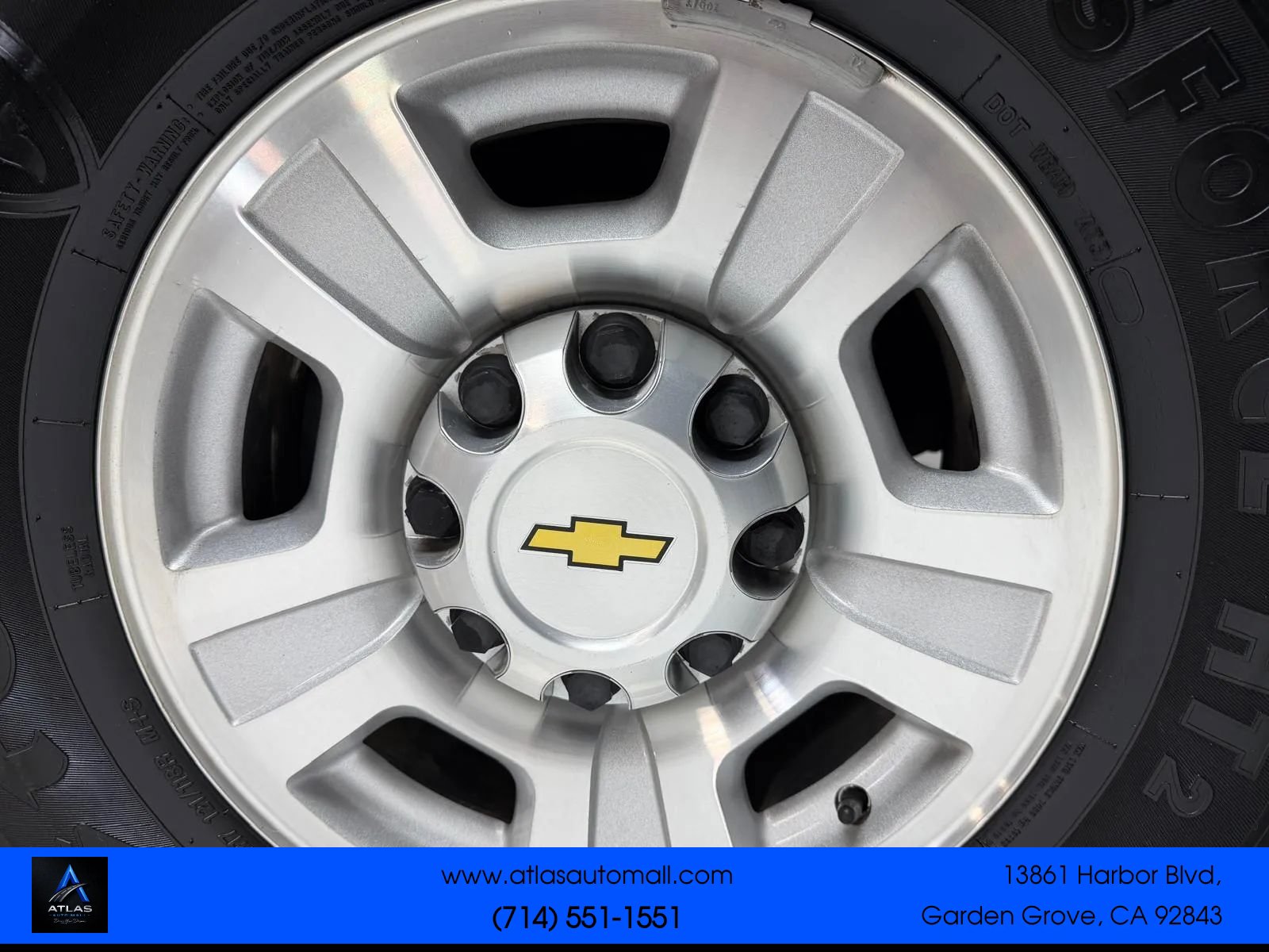 Used 2012 Chevrolet Suburban 2500 LT AWD/4WD image 8