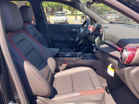 New 2025 Chevrolet Equinox RS image 13