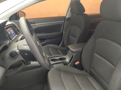 Used 2018 Hyundai Elantra SEL FWD image 17