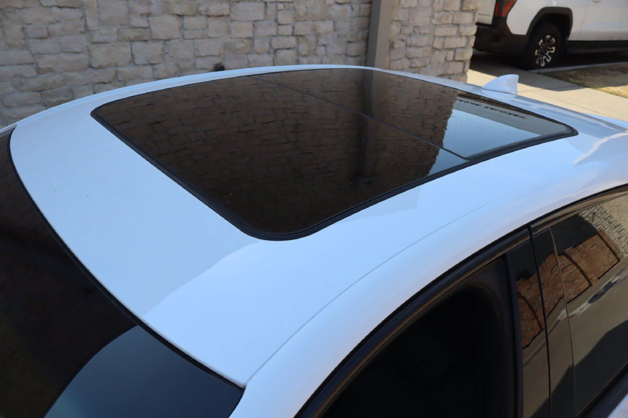 Used 2022 Cadillac CT5 Sport w/ Climate Package RWD image 4
