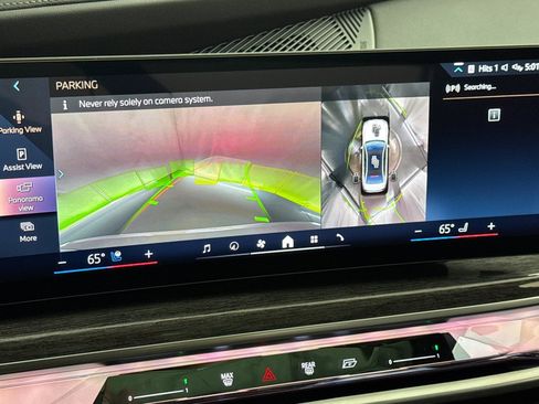 Used 2026 BMW i7 xDrive60 w/ Executive Package AWD/4WD image 25