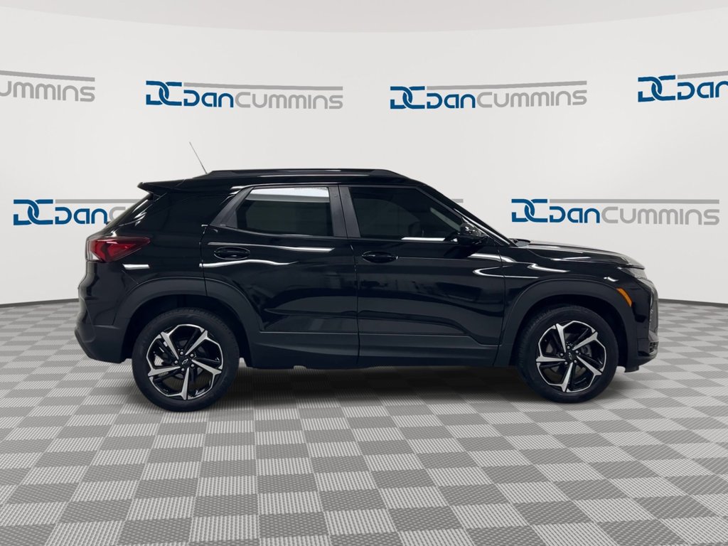 Used 2022 Chevrolet TrailBlazer RS w/ Sun and Liftgate Package AWD/4WD image 9