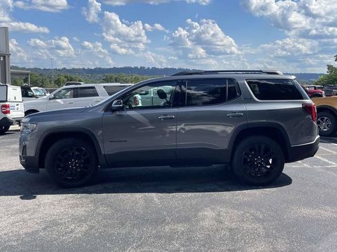 Used 2022 GMC Acadia SLE w/ Driver Convenience Package FWD image 7