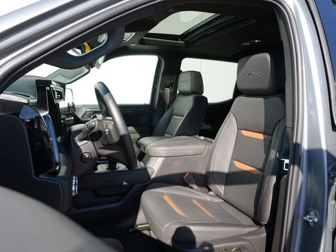 Used 2024 GMC Sierra 1500 AT4 w/ AT4 Premium Package image 15