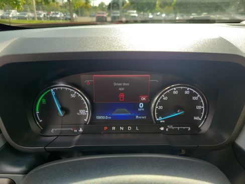 Used 2022 Ford Maverick Lariat w/ Lariat Luxury Package image 17