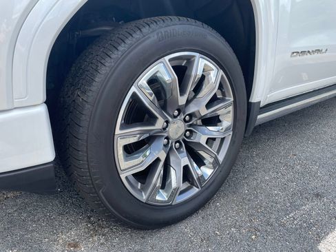 Used 2024 GMC Sierra 1500 Denali AWD/4WD image 11