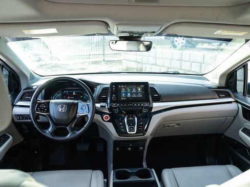 Used 2022 Honda Odyssey Touring image 22