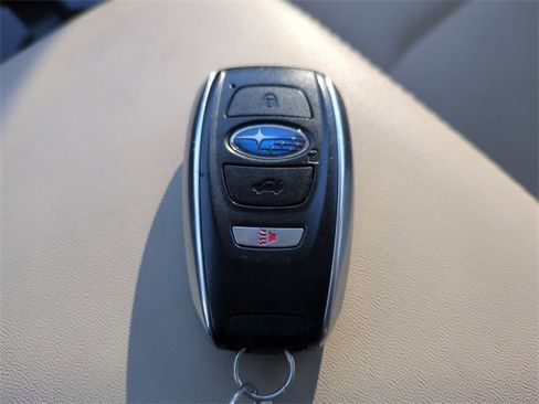 Used 2018 Subaru Outback 2.5i Limited image 37