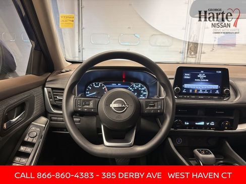 Certified 2023 Nissan Rogue SV image 18