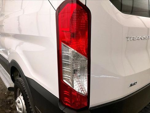 Used 2023 Ford Transit 250 Low Roof AWD w/ Exterior Upgrade Package image 26
