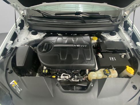 Used 2022 Jeep Cherokee Limited AWD/4WD image 25