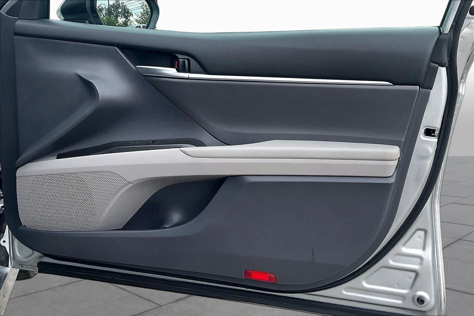 Used 2024 Toyota Camry LE FWD image 22