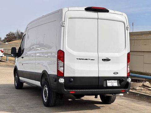 New 2026 Ford Transit 250 148 Medium Roof w/ Load Area Protection Package RWD image 33