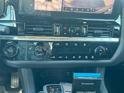 New 2026 Nissan Pathfinder SL image 30