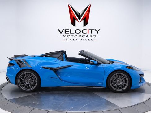 Used 2023 Chevrolet Corvette Z06 w/ Stealth Interior Trim Package RWD image 13