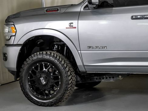 Used 2022 RAM 3500 Laramie image 13