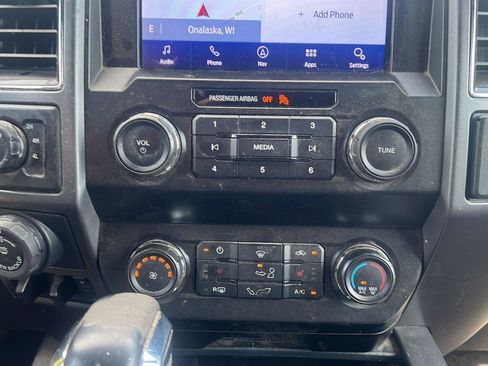 Used 2020 Ford F150 XLT w/ Equipment Group 302A Luxury AWD/4WD image 19