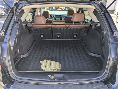 Used 2017 Subaru Outback 3.6R Touring w/ Popular Package #5A image 31