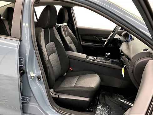 New 2026 Nissan Sentra SV w/ SV Convenience Package FWD image 34