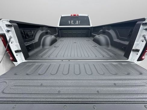 New 2026 RAM 2500 Tradesman AWD/4WD image 25