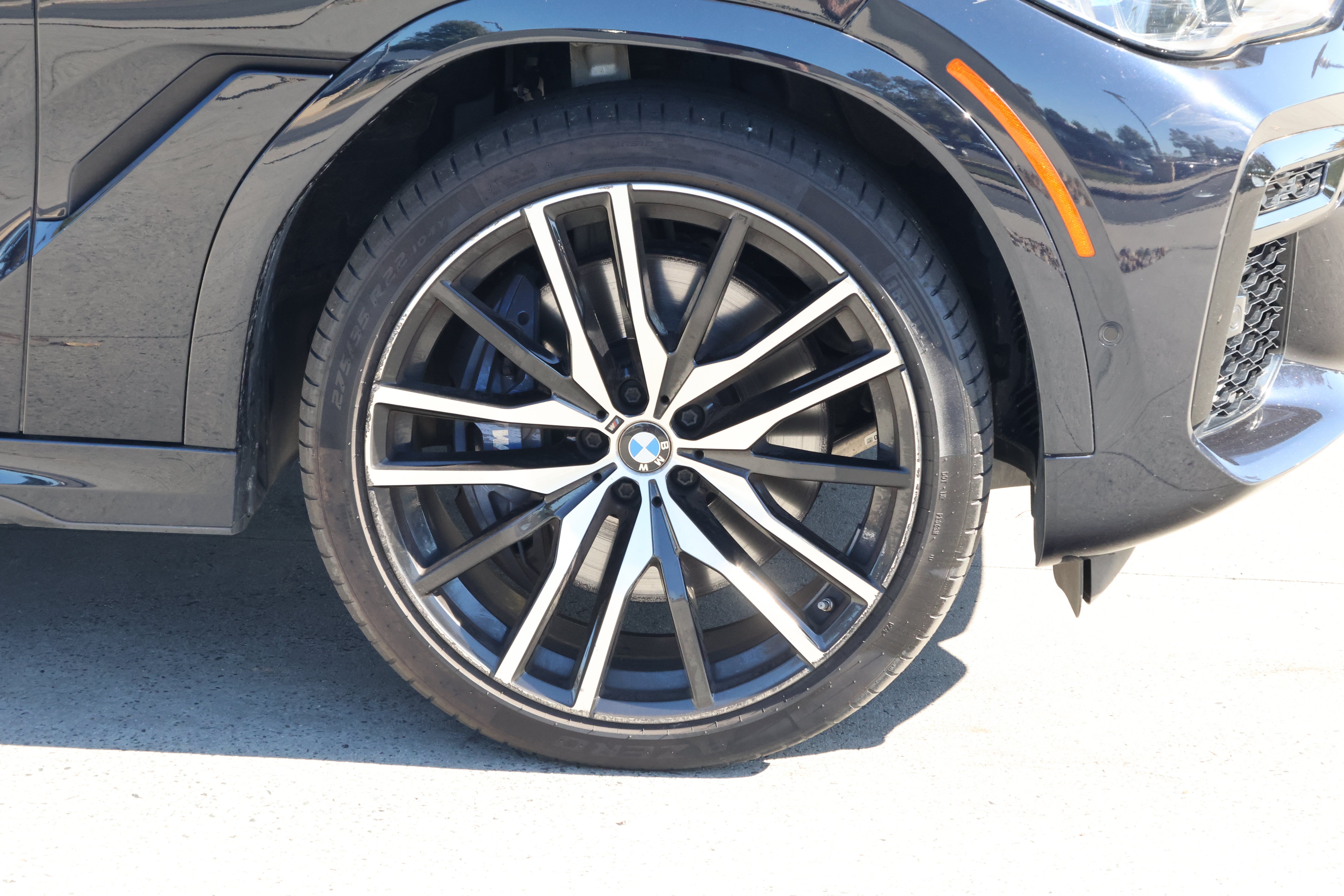 Used 2022 BMW X6 M50i w/ Executive Package AWD/4WD image 11