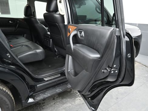 Used 2022 Nissan Armada SL image 10