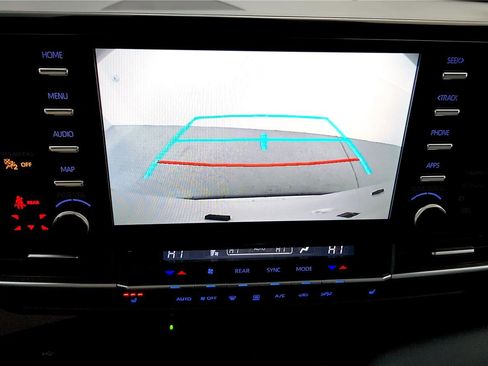 Certified 2024 Toyota Sienna XLE w/ XLE Plus Package image 45