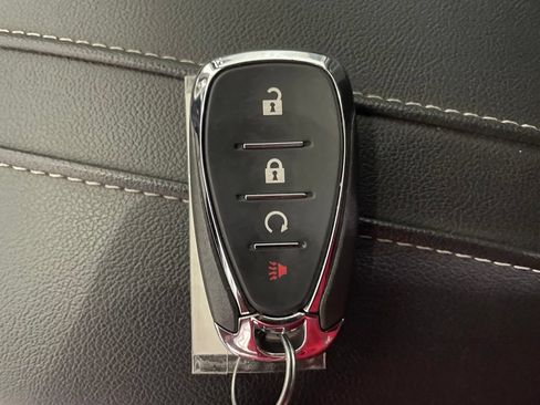 Used 2023 Chevrolet Blazer LT FWD image 18