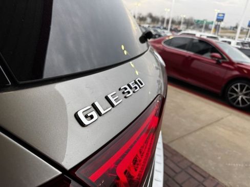 Used 2021 Mercedes-Benz GLE 350 w/ Premium Package image 13